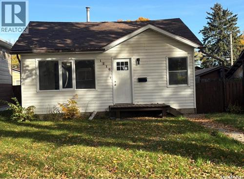 1216 K AVENUE S  Saskatoon, SK S7M 2G7