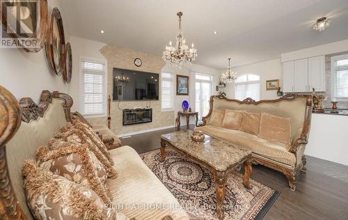2 CLIFF THOMPSON COURT , Georgina, Ontario L0E 1R0 4
