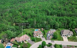 9 Av. des Faucons Saint-Sauveur, QC J0R 1R4