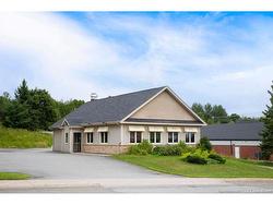 188-190 Hampton RD  Quispamsis, NB E2E 4J5
