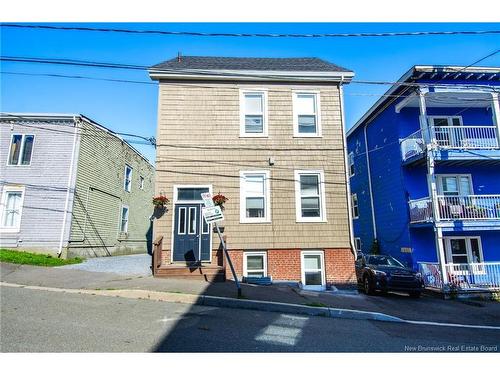 143 Elliott ROW  Saint John, NB E2L 1E1