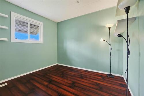 607 Martin Ave, Winnipeg, MB 