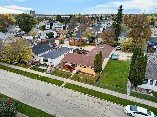 607 Martin Ave, Winnipeg, MB 