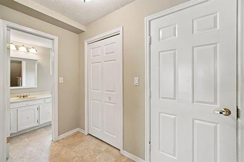 34 Principal Bay, Winnipeg, MB 