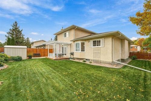 34 Principal Bay, Winnipeg, MB 