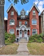 112 BALDWIN STREET Toronto, ON M5T 1L6