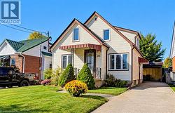 243 EDWIN Street  Kitchener, ON N2H 4P3