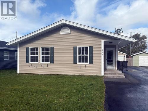 115 Ogilvie Street  Gander, NL A1V 2R2