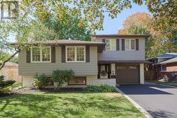 342 BRYANT CRESCENT  Burlington, ON L7L 3Z5