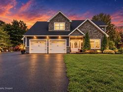 1563 Sarah Drive  Coldbrook, NS B4R 1A1