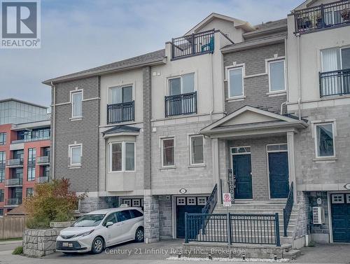 4 DUNSLEY WAY  Whitby (Pringle Creek), ON L1N 0L5