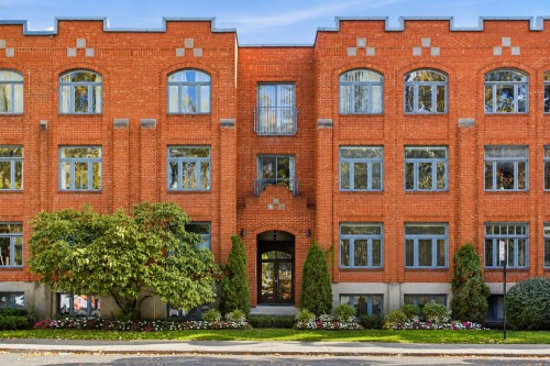 A02-2240 Rue Notre-Dame O.  Montréal (Le Sud-Ouest), QC J3J 2V4