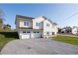 141 Montana DR Quispamsis, NB E2E 0W1