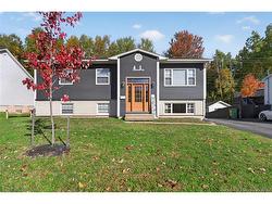4 Lansdown AVE  Oromocto, NB E2V 4P3