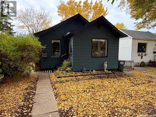 431 L AVENUE N  Saskatoon, SK S7L 2P6