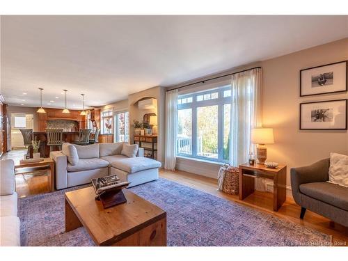 215 Kimble Dr, Fredericton, NB 