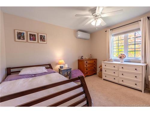 215 Kimble Dr, Fredericton, NB 
