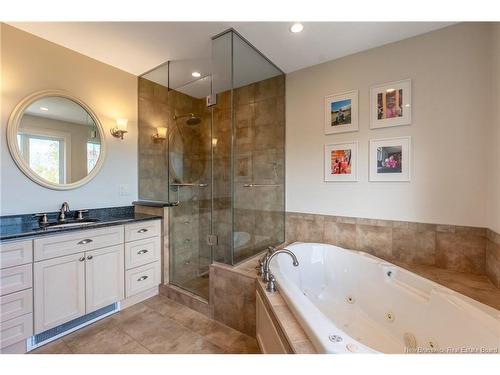 215 Kimble Dr, Fredericton, NB 