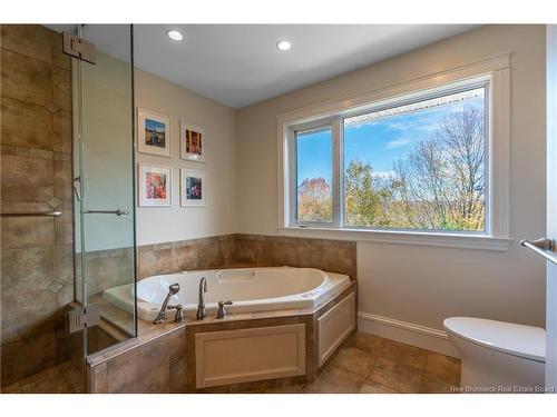 215 Kimble Dr, Fredericton, NB 