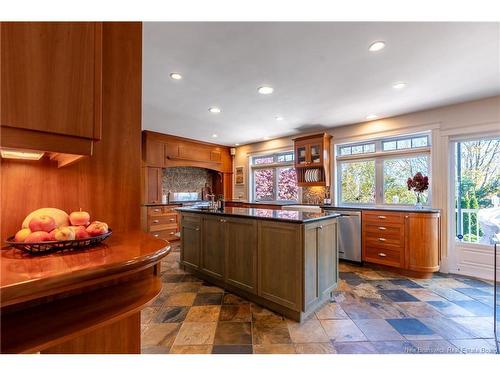 215 Kimble Dr, Fredericton, NB 