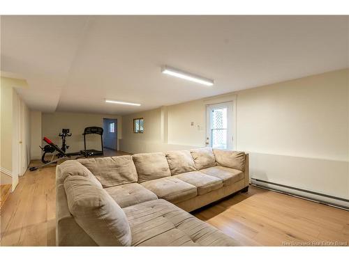215 Kimble Dr, Fredericton, NB 