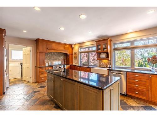 215 Kimble Dr, Fredericton, NB 