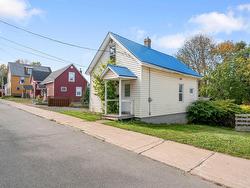 377 MacDonald Street  New Glasgow, NS B2H 2V6