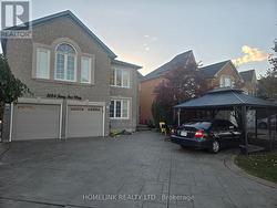 5054 TERRY FOX WAY  Mississauga, ON L5V 1R7