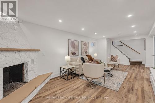 2223 Belfast Crescent, Mississauga, ON 