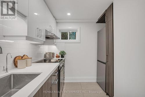 2223 Belfast Crescent, Mississauga, ON 
