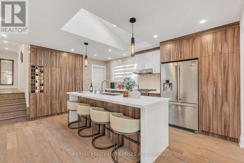 2223 Belfast Crescent, Mississauga, ON 