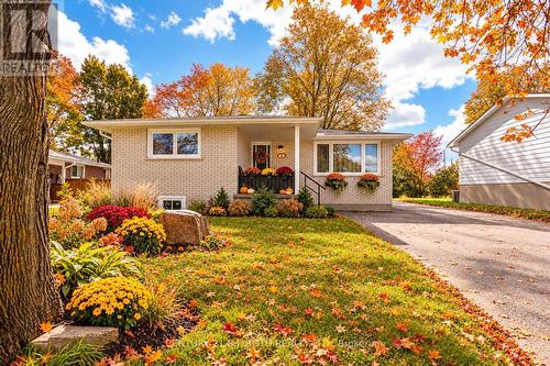 5 EAST GATE  Barrie, ON L4M 2V9