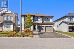 513 AMULET GROVE  Ottawa, ON K1X 0B1