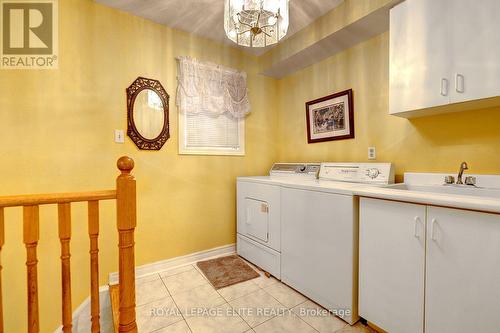 5 Pinecone Way E, Brampton, ON 