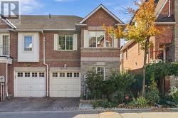 77 NORMAN WESLEY WAY Toronto, ON M3M 3H3
