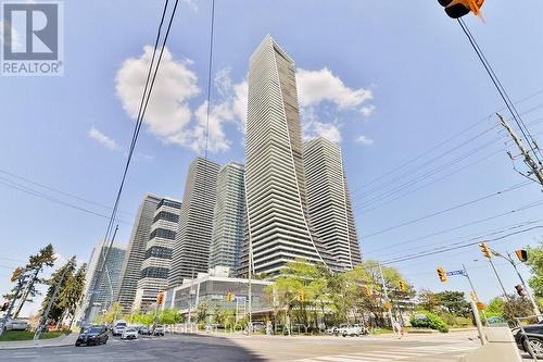 236 - 30 SHORE BREEZE DRIVE  Toronto, ON M8V 0J1