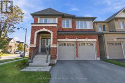 2560 BANDSMAN CRESCENT Oshawa, ON L1L 0M2
