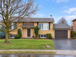 23 HICKORY COURT  Welland, ON L3C 6S9