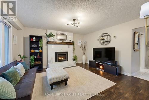 74 Stirling Macgregor Drive, Cambridge, ON 