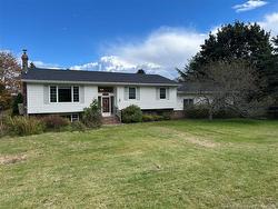 148 Neck RD Quispamsis, NB E2G 1K9