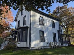 15 Veazey ST Saint Stephen, NB E3L 2R7