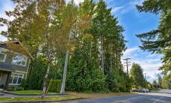 156&160 Harlech Rd  Qualicum Beach, BC V9K 1G9
