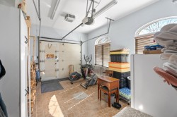 Garage - 