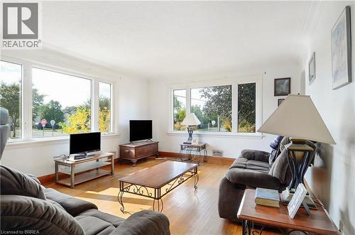 66 Walter Avenue N, Hamilton, ON 