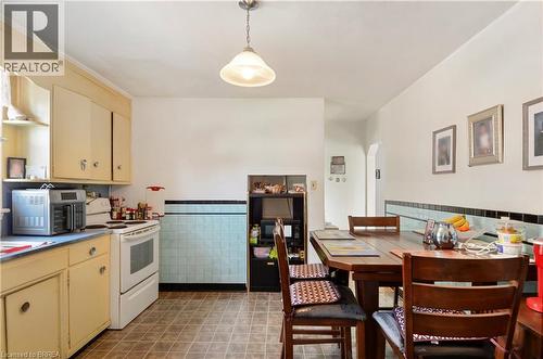 66 Walter Avenue N, Hamilton, ON 