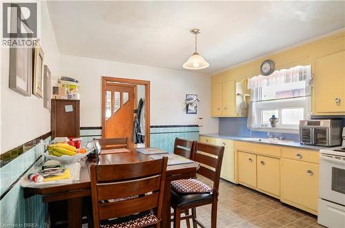 66 Walter Avenue N, Hamilton, ON 