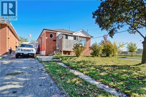 66 Walter Avenue N, Hamilton, ON 