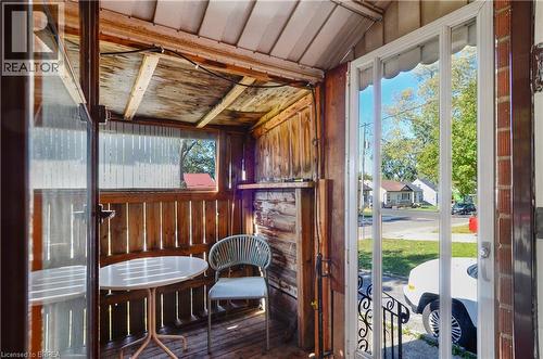 66 Walter Avenue N, Hamilton, ON 