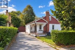 14 SAUNDERS ROAD Toronto, ON M1J 3H9