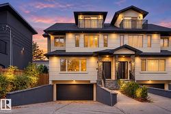 7716 112 ST NW  Edmonton, AB T6G 1J8